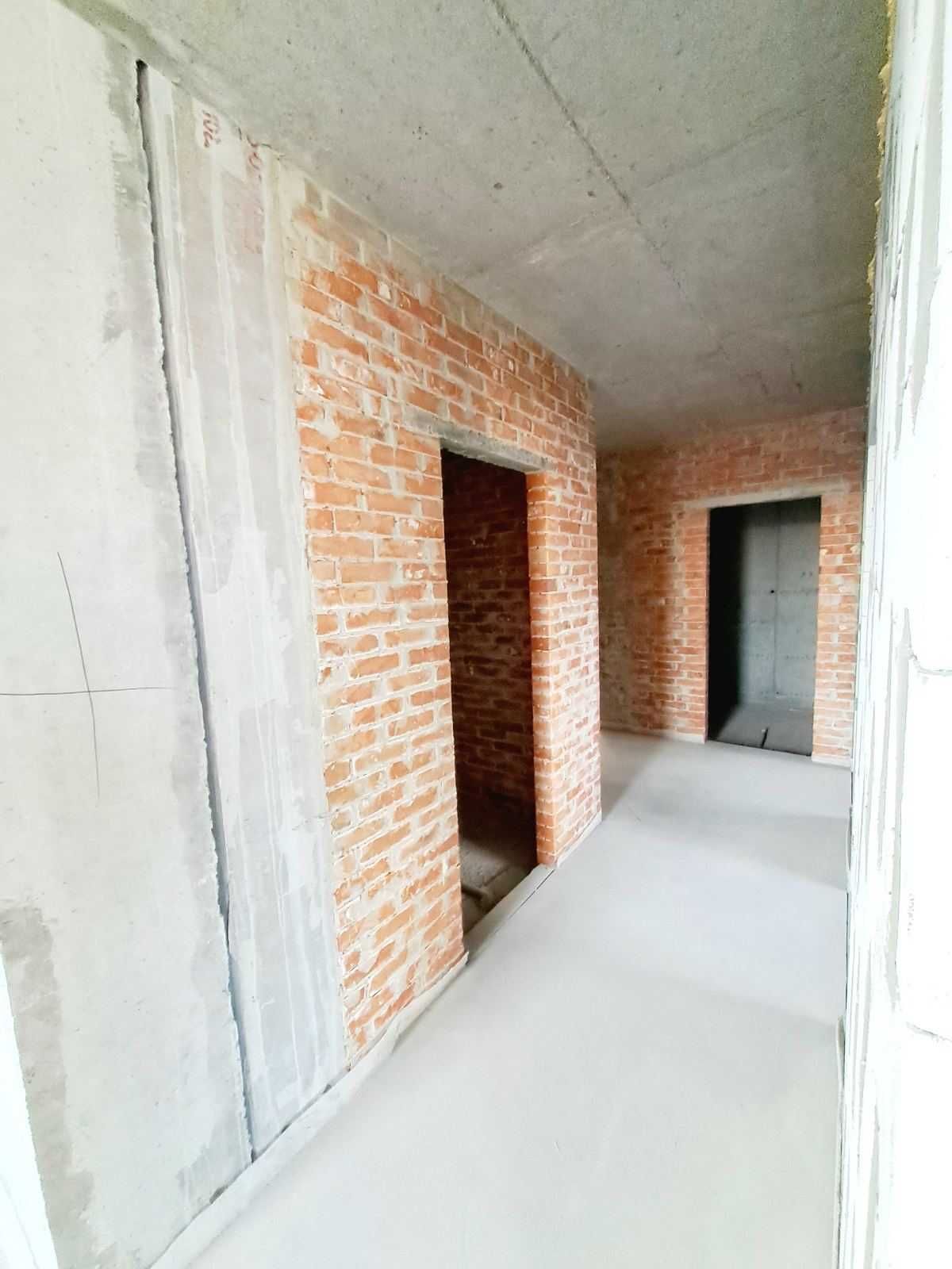 ТЕРМІНОВО продам 2-о к/к 70 м2 в новобудові. НАЙНИЖЧА ЦІНА ЗА М2 !