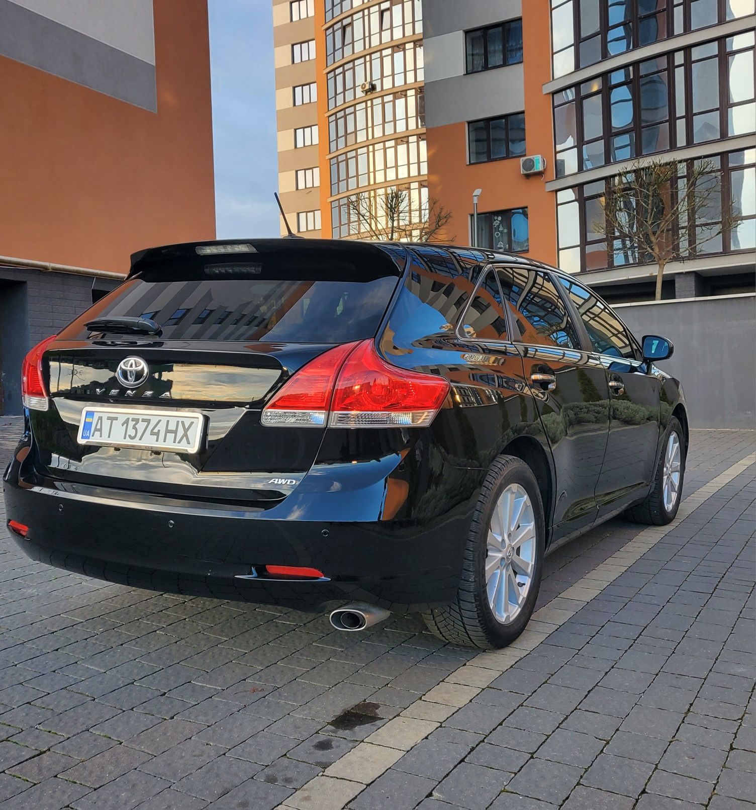 Продам toyota venza