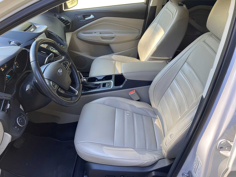 Ford Escape Titanium      2017