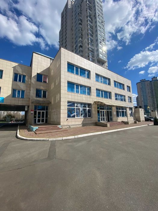 Оренда офісу 42м2 open space бізнес центр Юрія Шумського 1А, Березняки