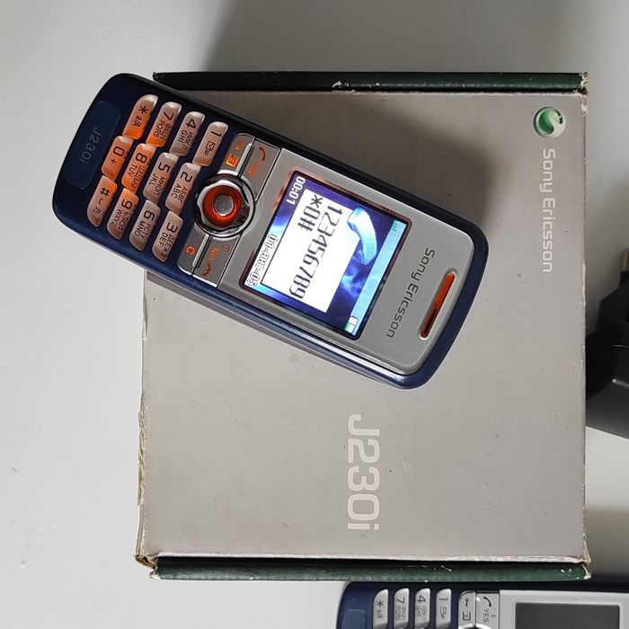 Sony Ericsson j230i original retro Соні еріксон кнопковий телефон