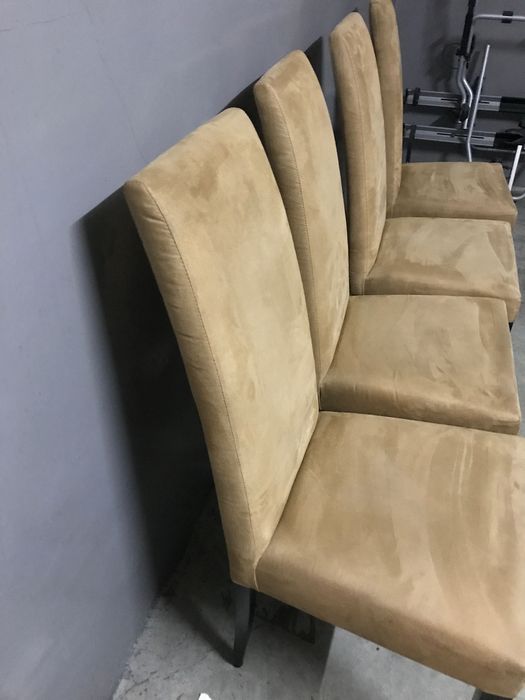 4 Cadeiras de sala de jantar