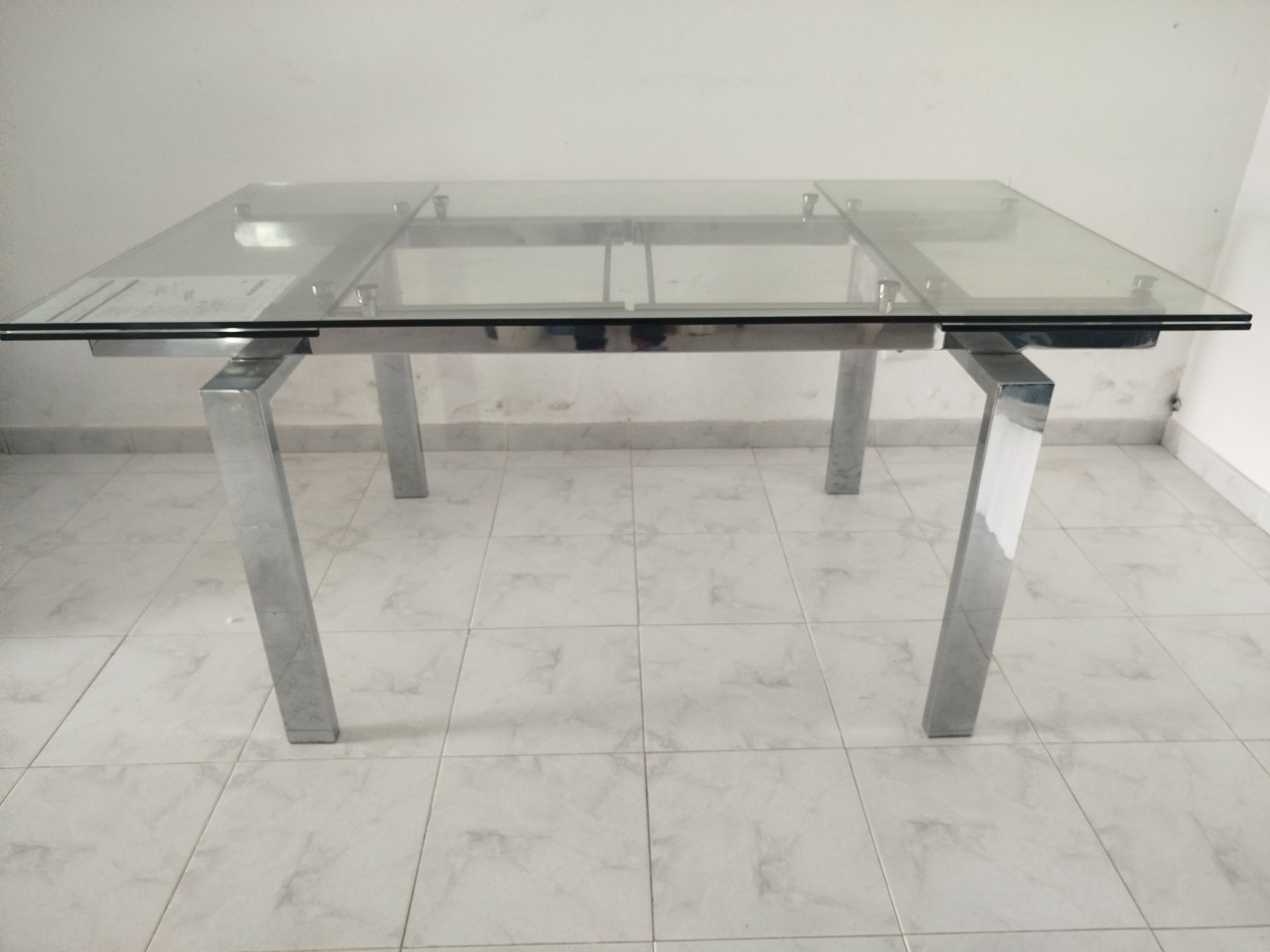Mesa jantar em vidro