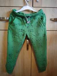 Cool club zielone spodnie dresowe 104cm