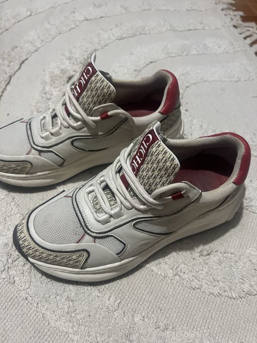 Tenos usados mas em muito bom estado