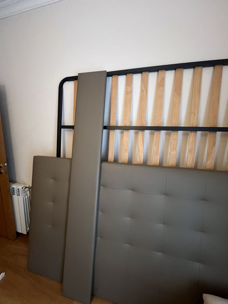 Cama Casal com estrado e colchão ( negociavel )