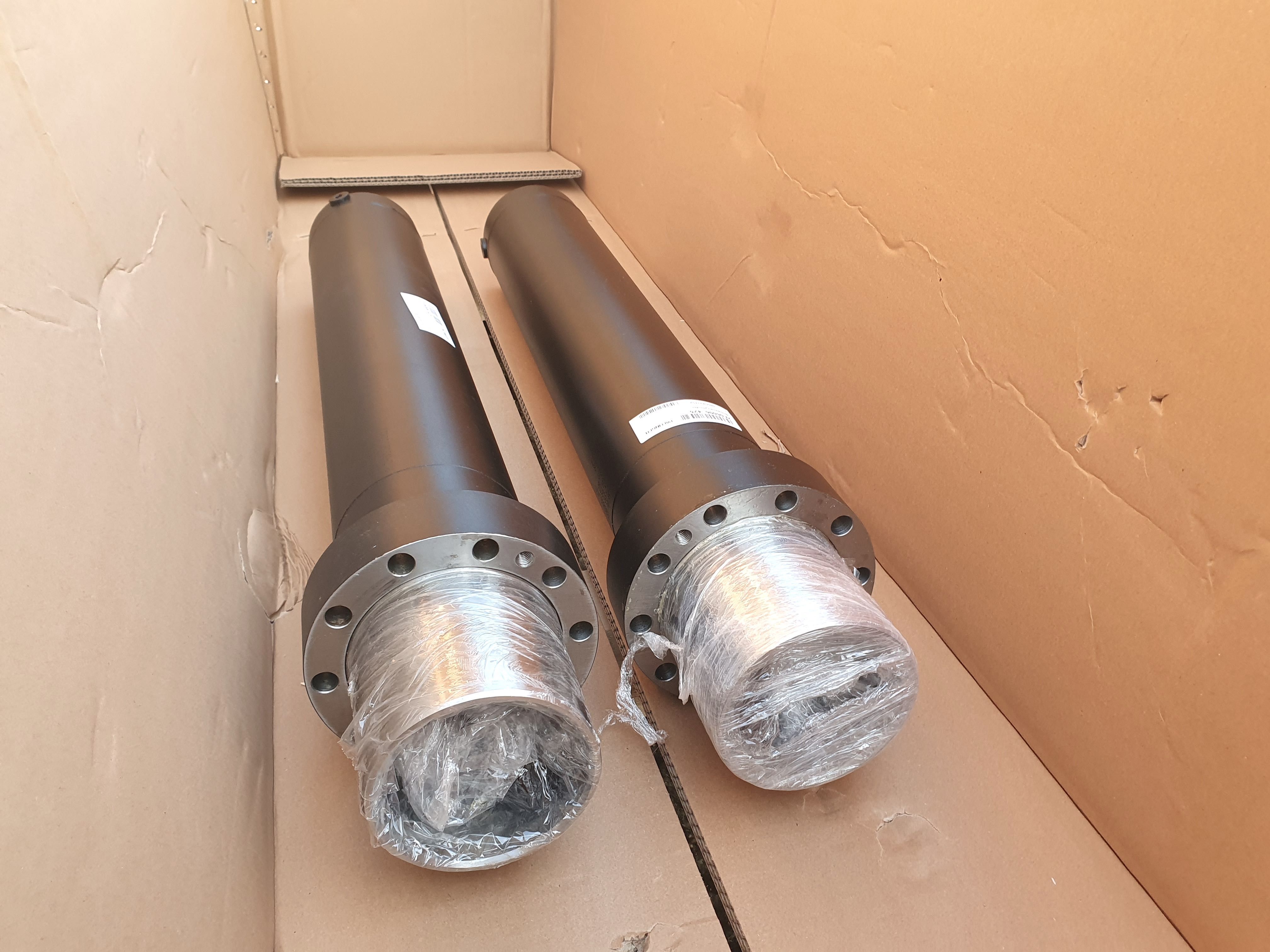 Siłownik, cylinder obrotu Epsilon Q150L, Q150Z, Q170, Q180 YE06006_425