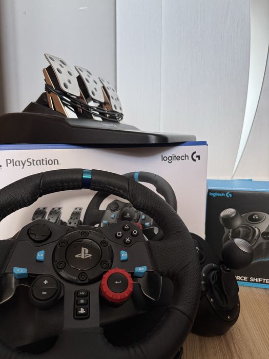 Kierownica Logitech G29 z biegami zestaw.