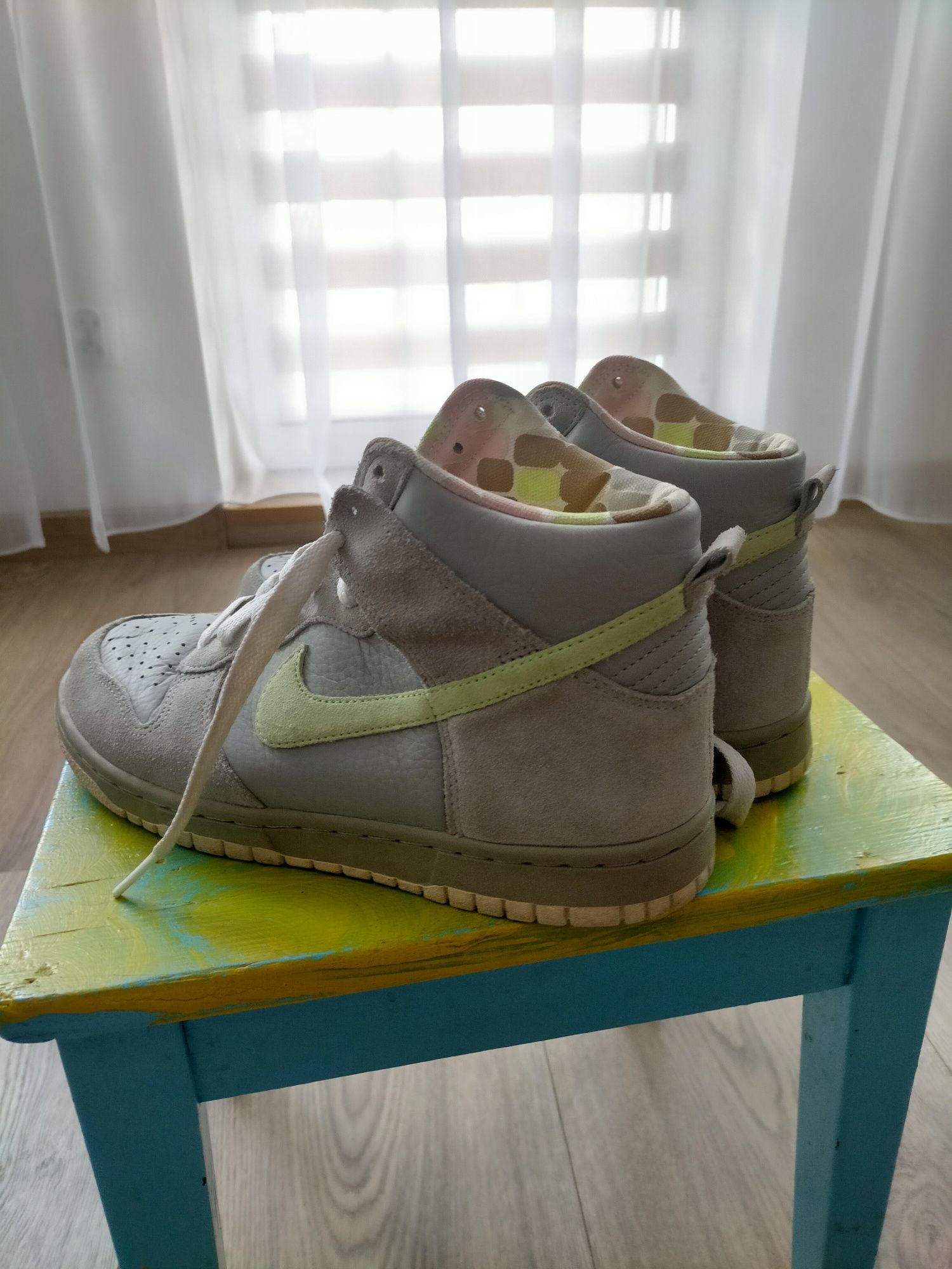 Wysokie sneakersy NIKe