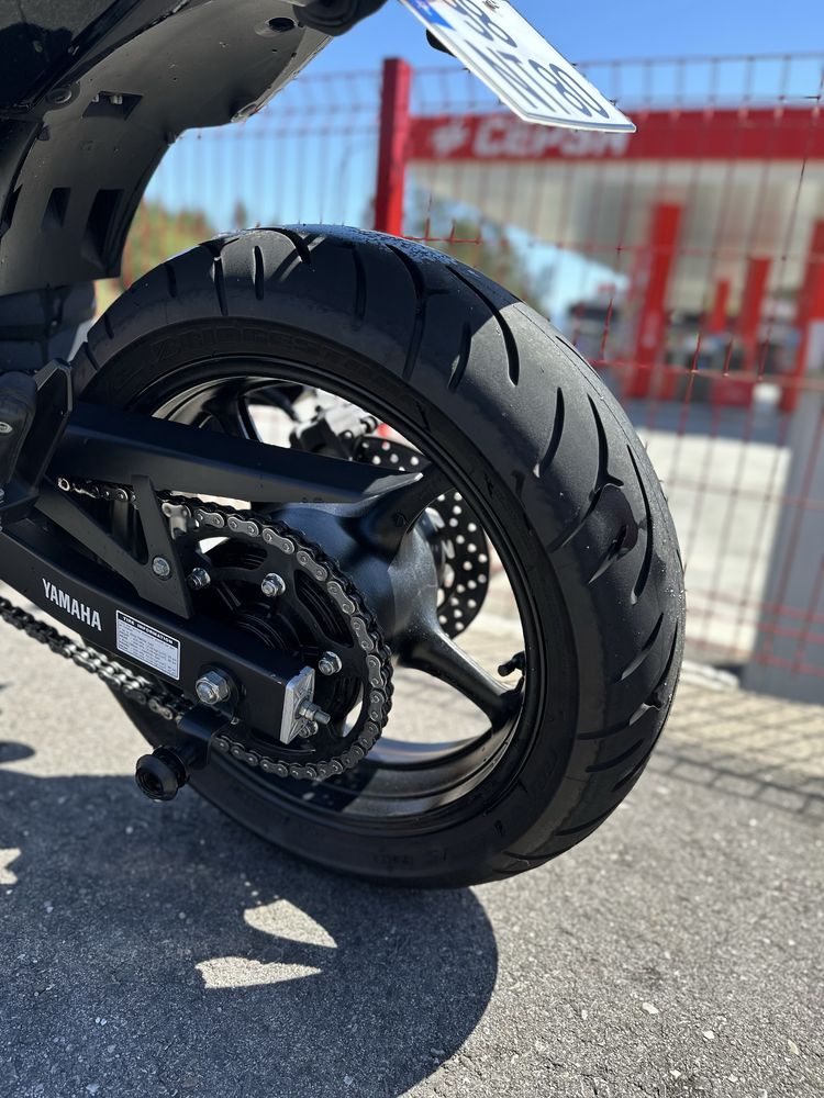 Yamaha xj6n do ano 2013.