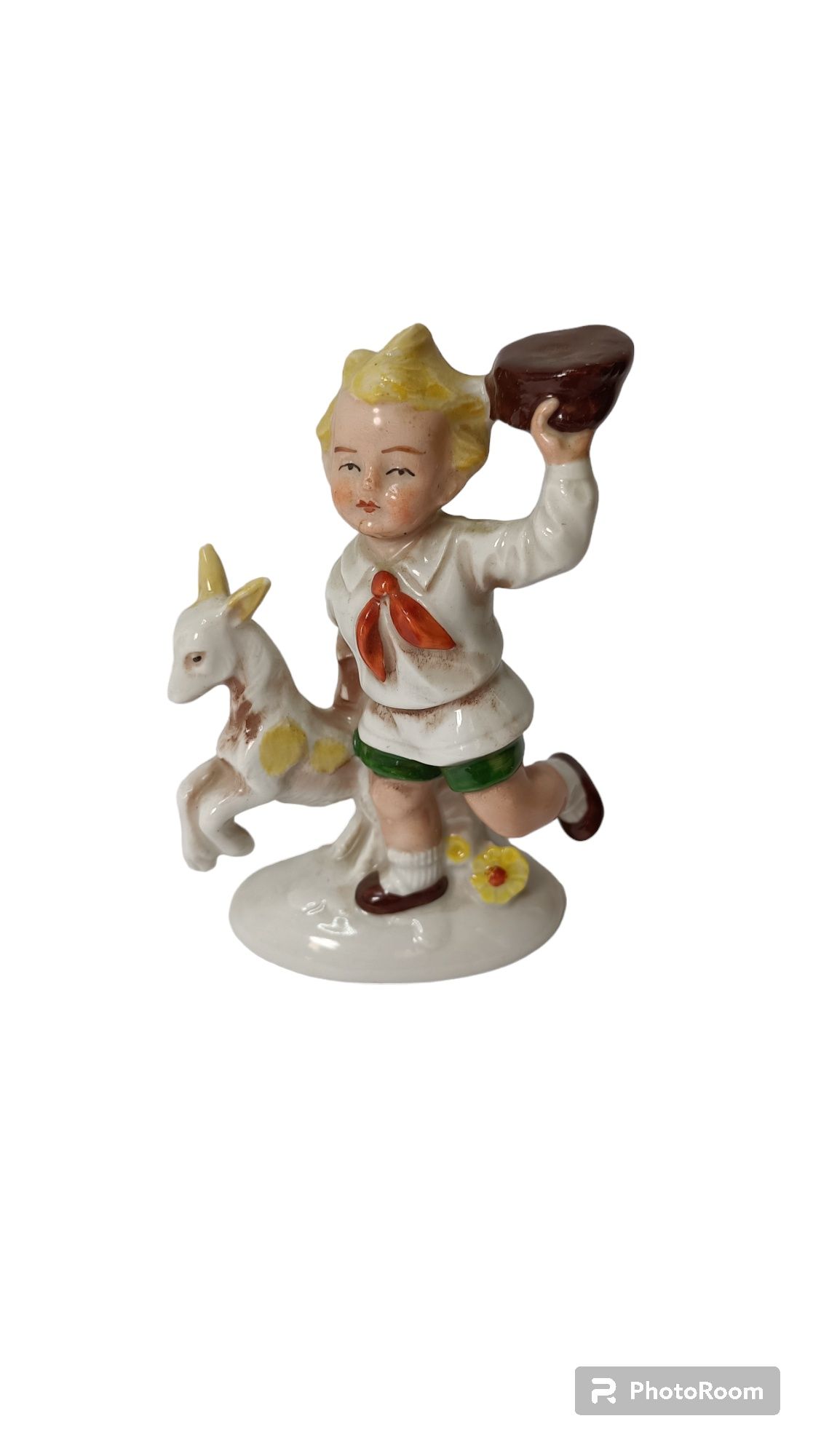 Piękna porcelanowa figurka chłopiec z koźlątkiem Lippelsdorf T21