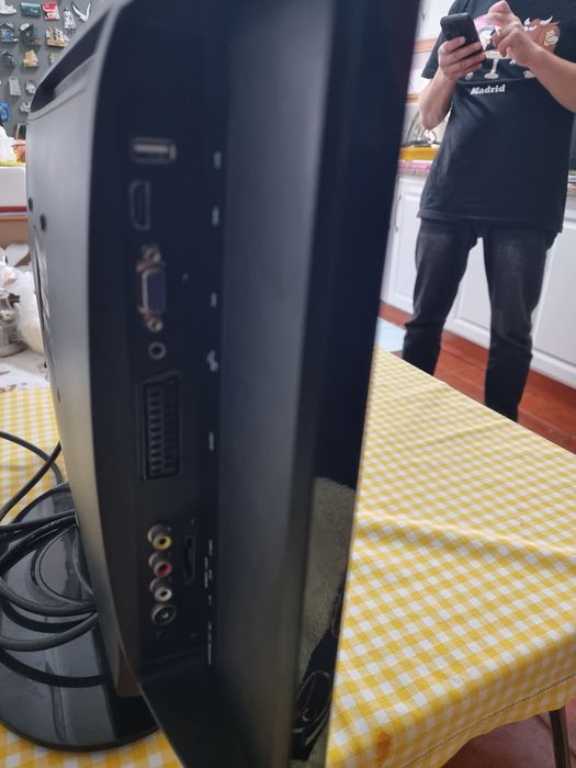 Tv lcd 22 polegadas akai