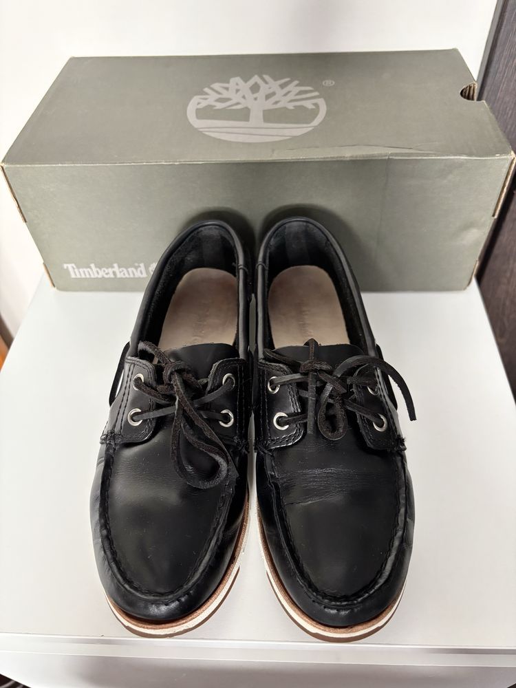 Czarne skórzane mokasyny timberland
