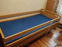 Łóżko rehabilitacyjne niemieckiej firmy Dewert z materacem.