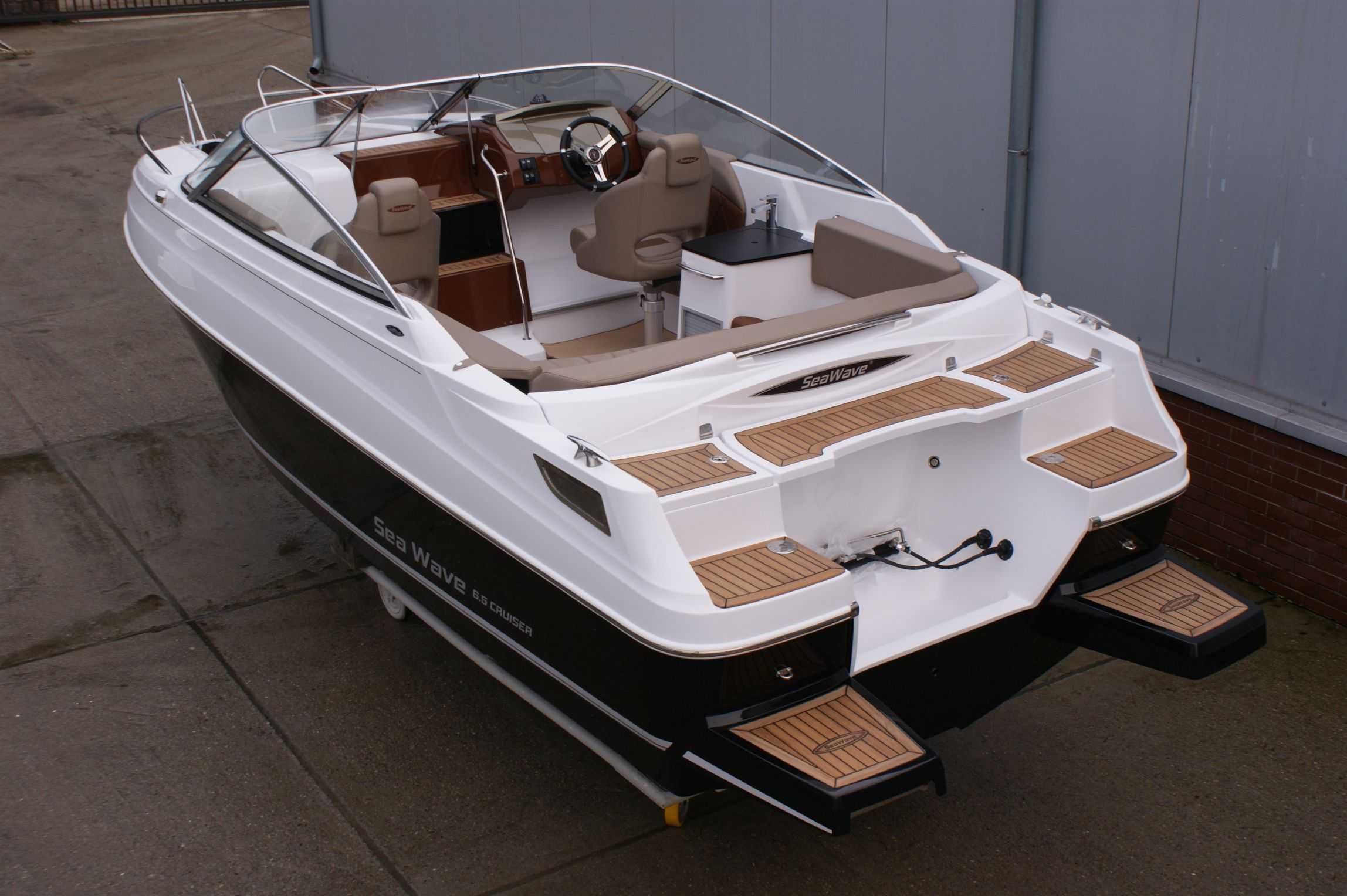Nowa łódź motorowa  Sea Wave 6,8 CRUISER plus Yamaha VF150 Vmax