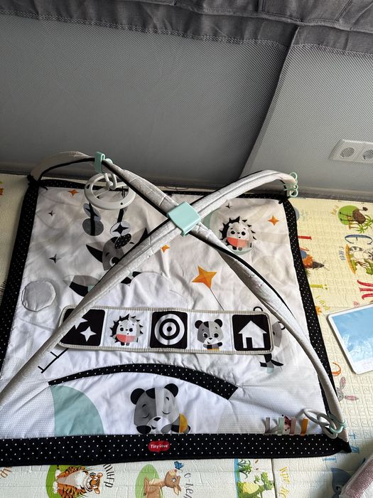 Розвиваючий коврик Tiny Love