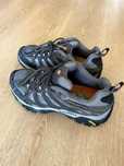 Ténis cinzentos Merrell