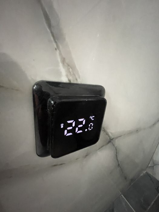 Продаж 2к на Івасюка (ринок, СШ #2, центр)!