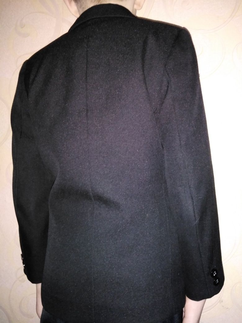 Пакет шкільних речей 2 Піджаки і брюки чорного кольору+жилетка 122-128