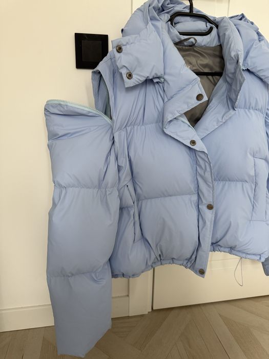 Жіночий пуховик розмір М