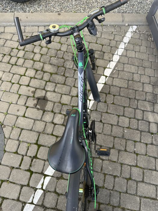 Sprzedam rower górski *Storm* w prawie nowym stanie.