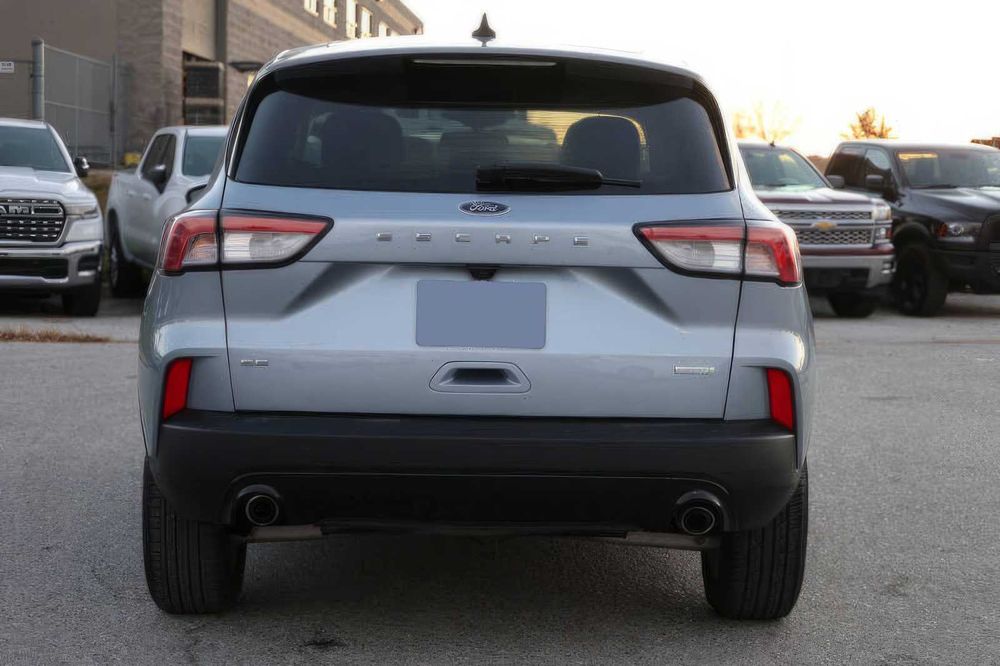 Ford Escape SE      2022