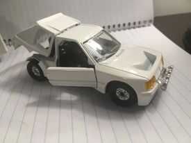 Peugeot 205 T16 -  modelo de estrada - Corgi - esc.aprox.1/36