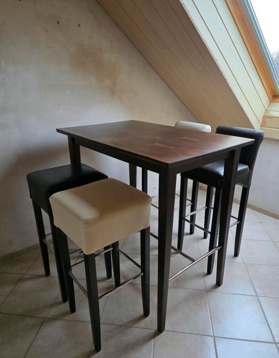 Stół wysoki barowy lite drewno krzesła hokery