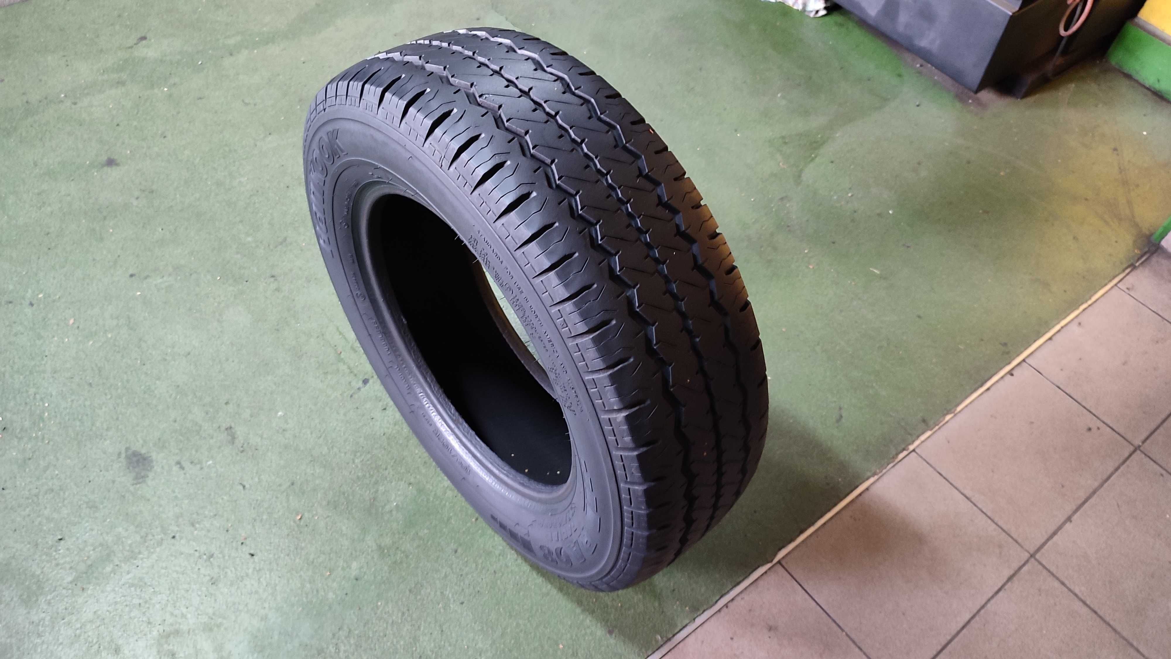 Opona pojedyncza 195 70 R15C 104/102R Hankook RA08 bieżnik 7,2mm