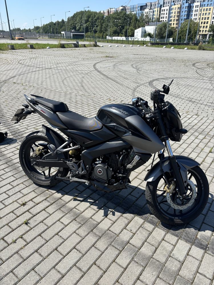 Bajaj pulsar ns 200 2020