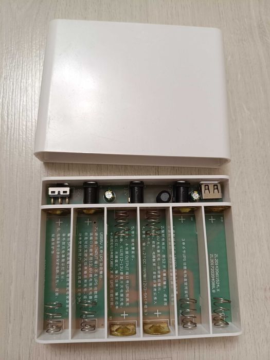 ДБЖ для роутера, оптики, 6х18650, 5/9/12V, 20700mAh 8-15 годин роботи