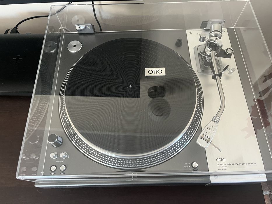 Gramofon OTTO TP-1000