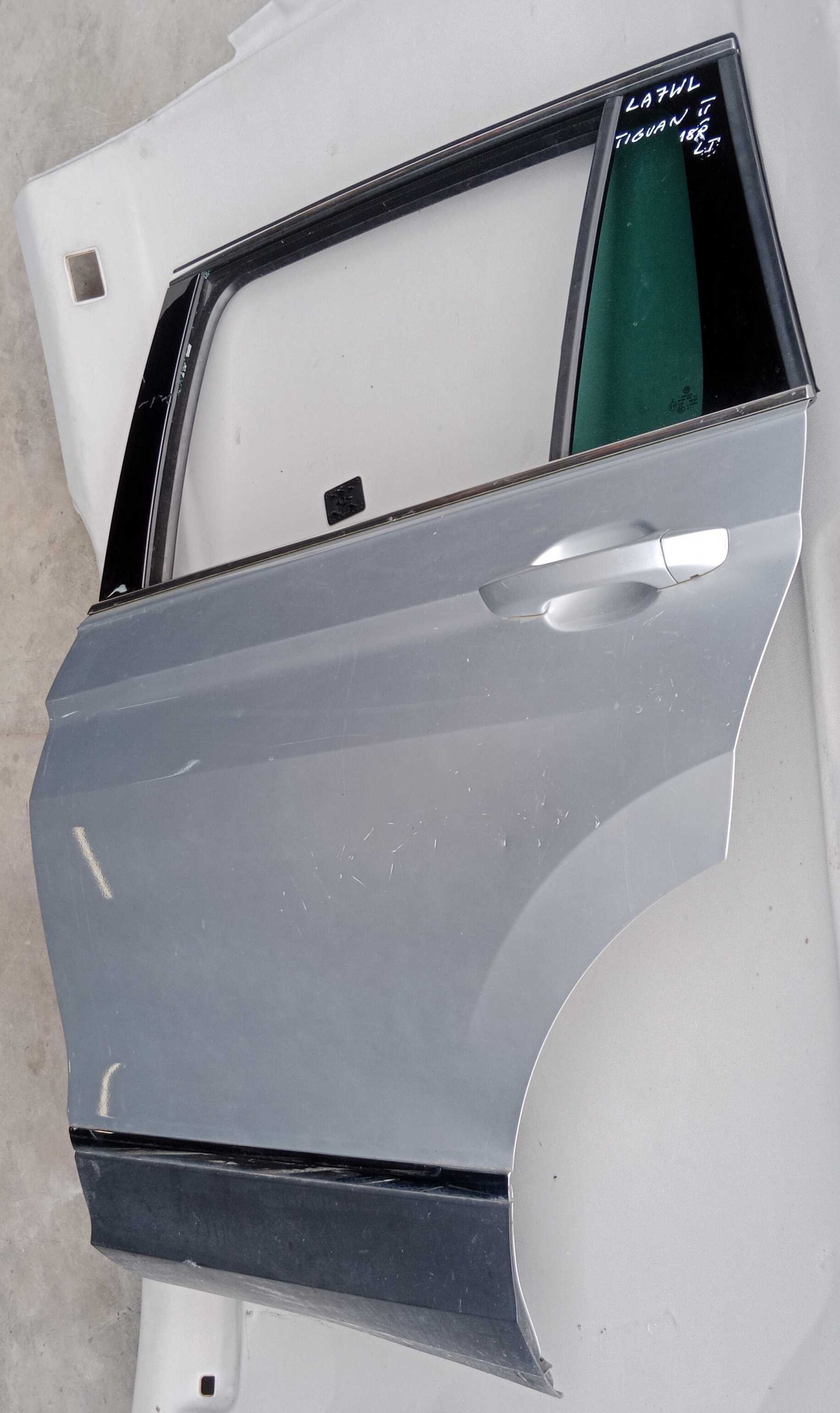Drzwi Lewe Tył tylne VW Tiguan II 18r 5NA lak. LA7WL