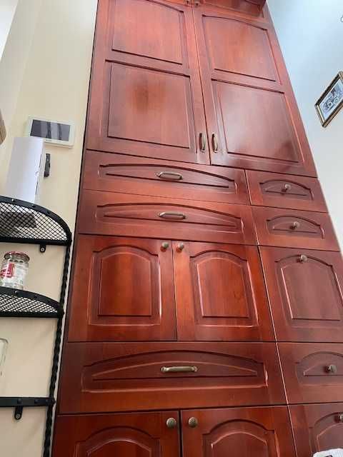 szafa wnękowa drewniana do zabudowy wysoka