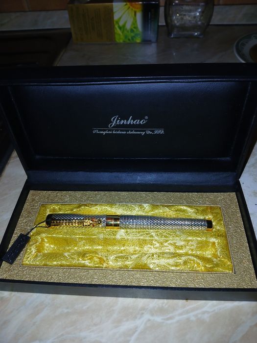 Ручка перьевая...