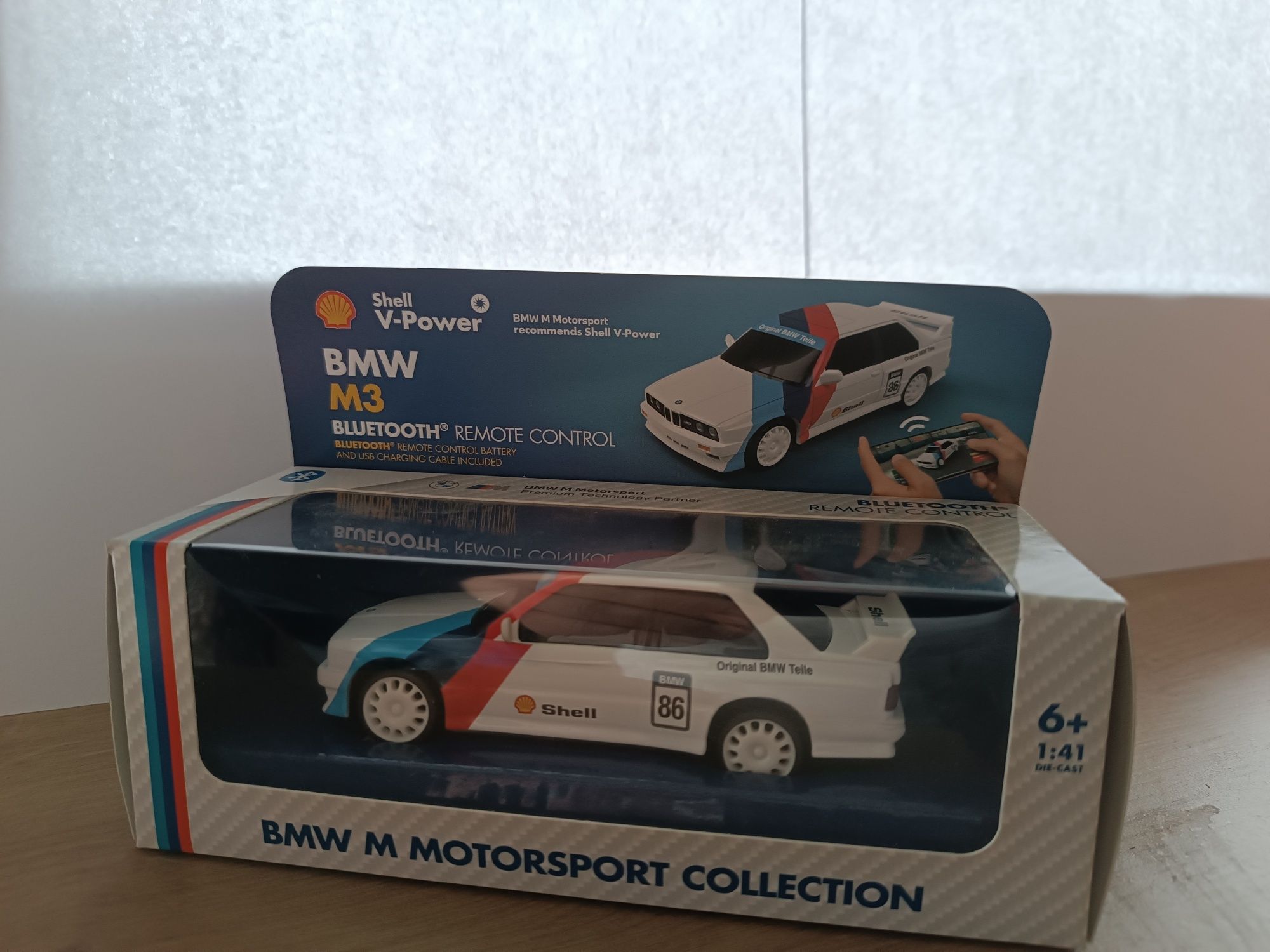 BMW M3 Shell sterowane Bluetooth