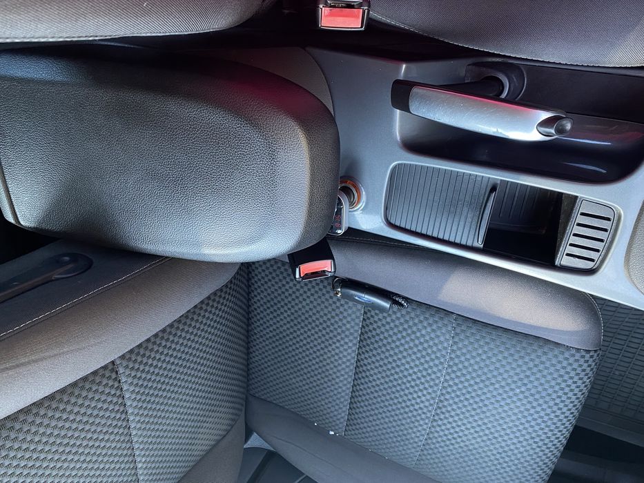 Продам Ford C-Max. Терміновий продаж.