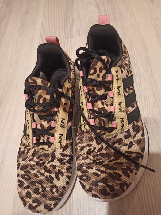 Buty sportowe damskie adidas