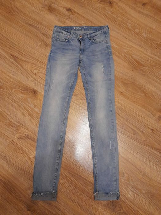 Spodnie jeansy CUBUS r27 modne przetarcia