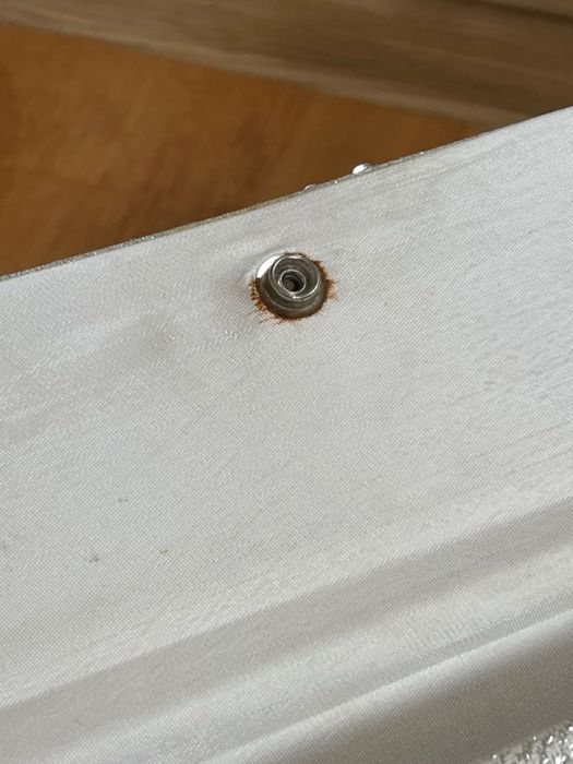 Biało-srebrna kopertówka z cekinowo-koralikowym wzorem +mini portfelik