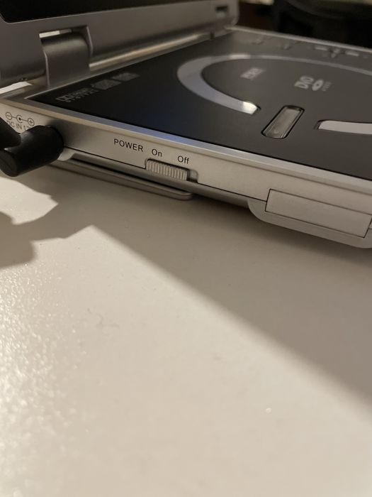 Leitor DVD/CD Portátil Grundig