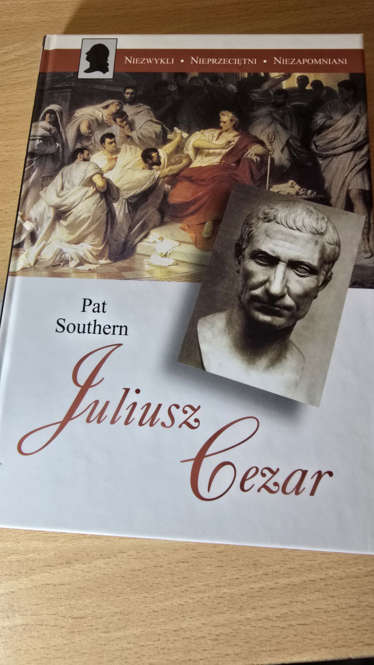 Juliusz Cezar     Autor: Pat Southern