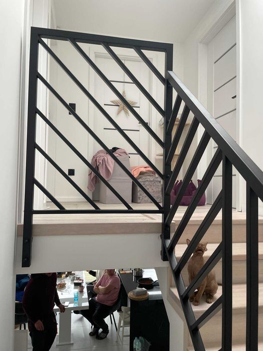 balustrada schodowa czarna, barierka stalowa, loft,