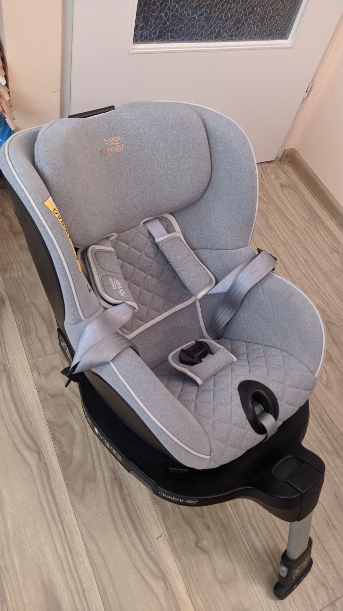 Britax Romer Dualfix M  i-size Nordic Grey