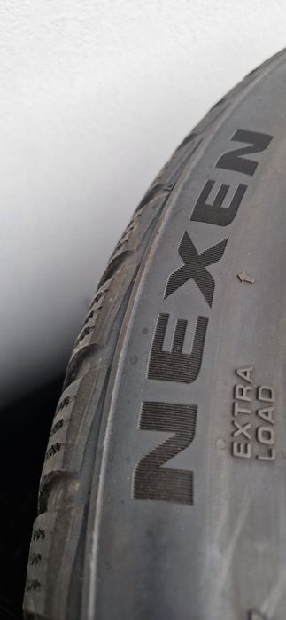 Резина зимова 245 40 19 Nexen 2021рік зимние шины з Німеччини