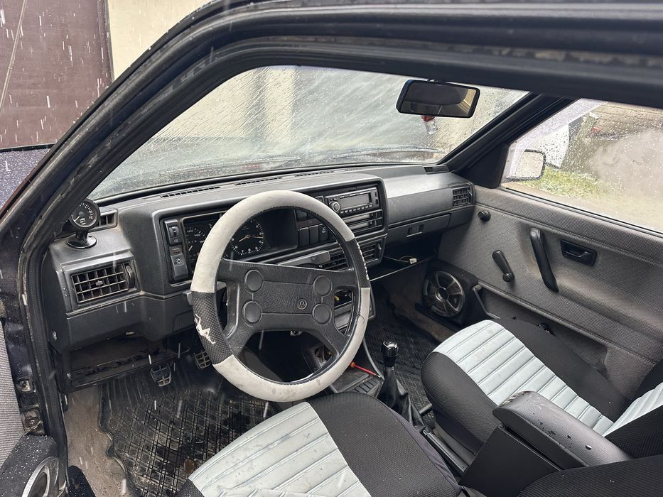 Гольф2,1.6 бензин