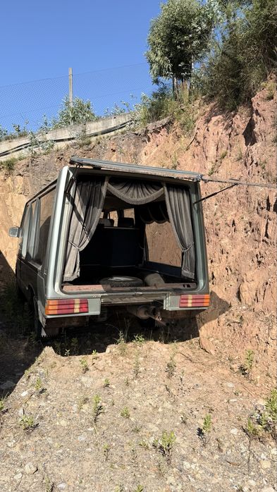 Renault 4x4 Funerária – A trabalhar | Ideal para recuperar ou peças
