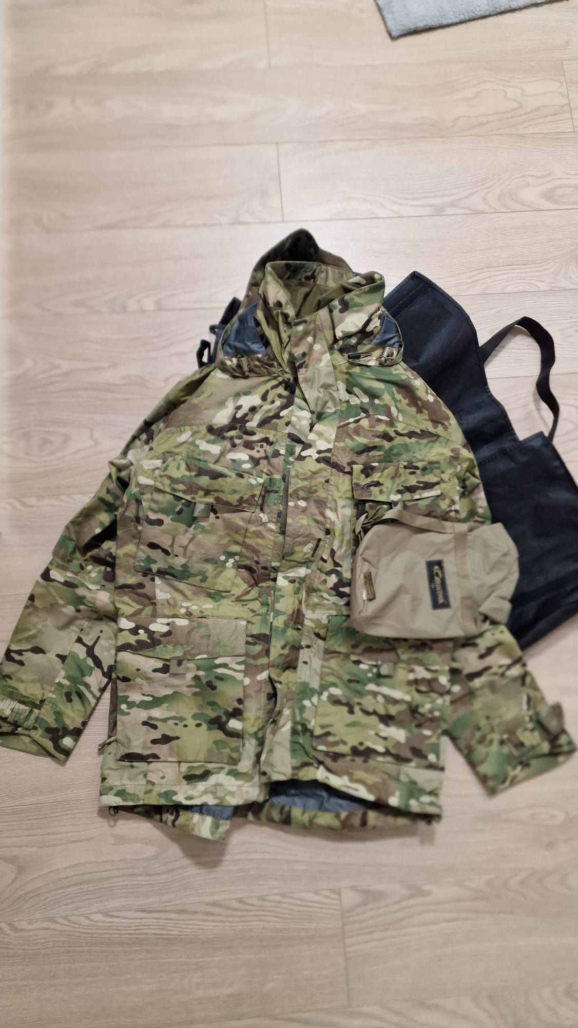Carinthia PRG komplet multicam spodnie kurtka Gore-Tex L