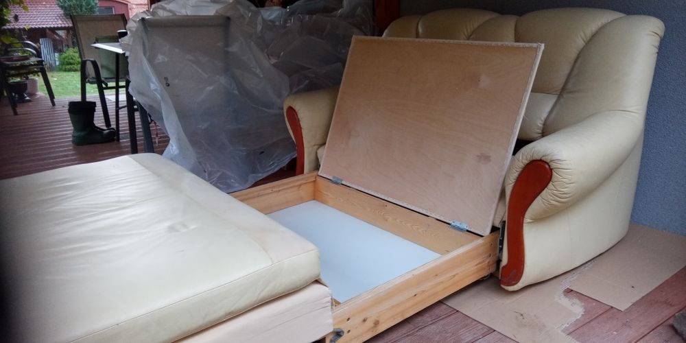 Sofa/kanapa dwuosobowa z funkcją spania, skórzana