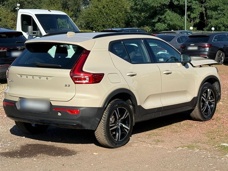 Volvo XC 40 Rej. 07/2024 2.0 163KM SalonPL B3 Plus Dark Automatic Harman Kardon